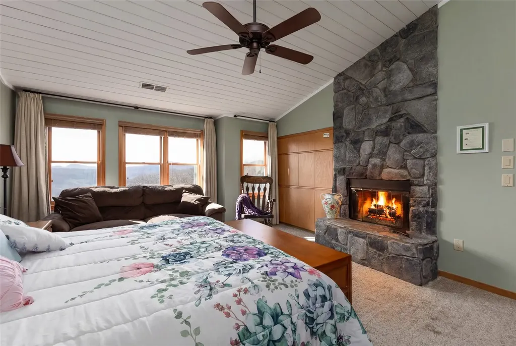 142 Eagle Ridge Road Sapphire NC 28774