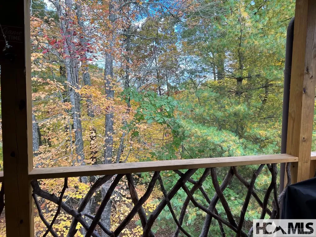 35-B Portland Ridge Cashiers NC 28717