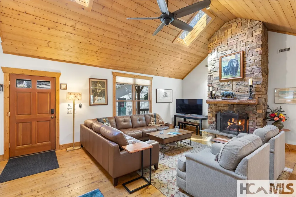 163 Sourwood Court Sapphire NC 28774