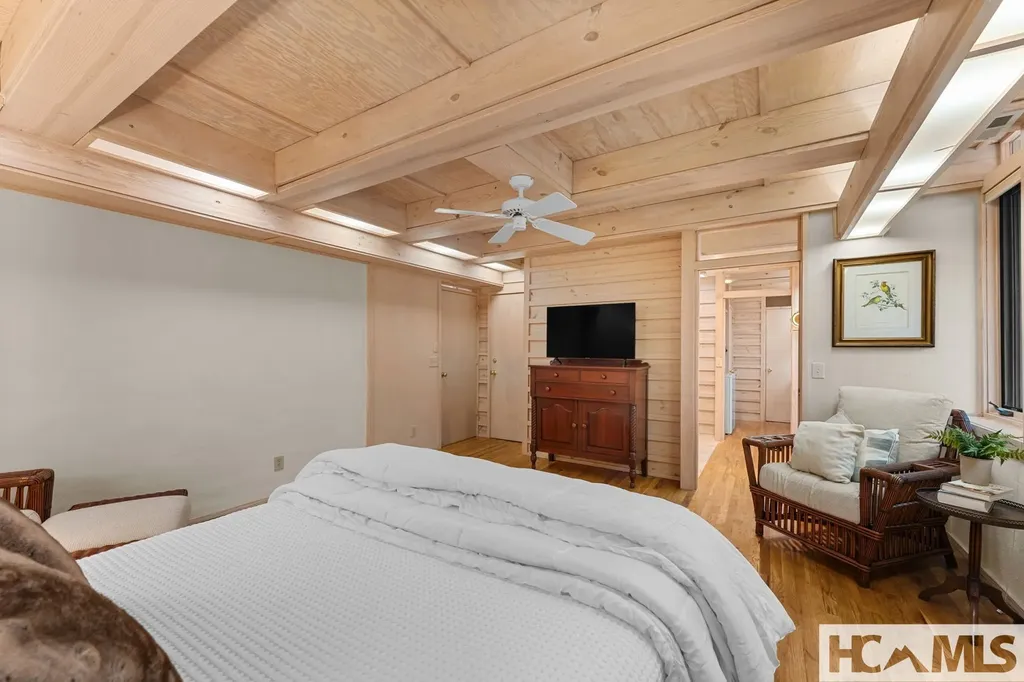 4 Woodland Lane Highlands NC 28741