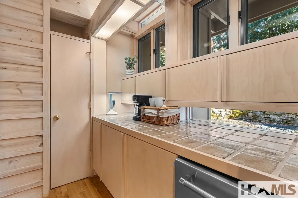 4 Woodland Lane Highlands NC 28741