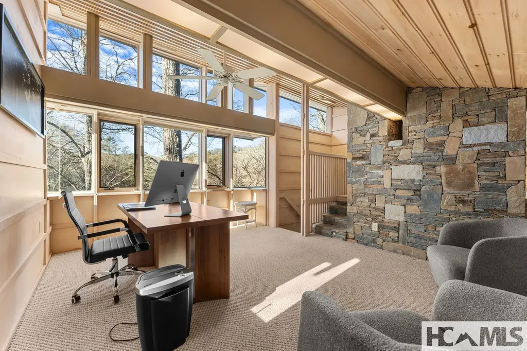 4 Woodland Lane Highlands NC 28741