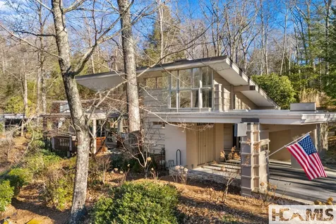 4 Woodland Lane Highlands NC 28741