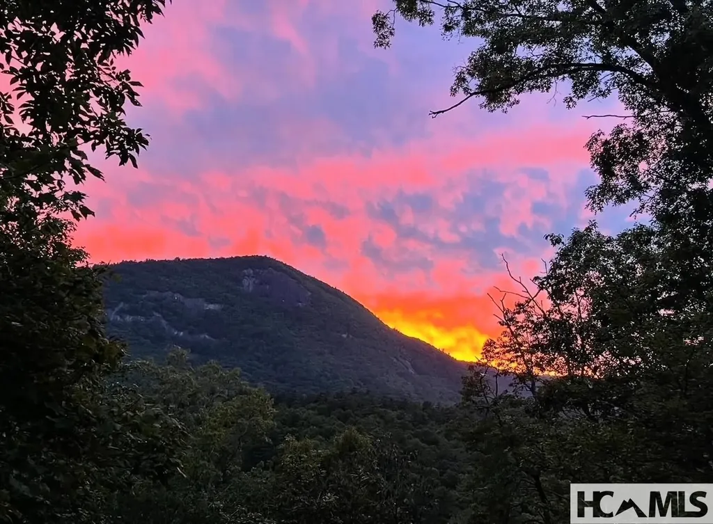 226 Rock Face Trail Highlands NC 28741