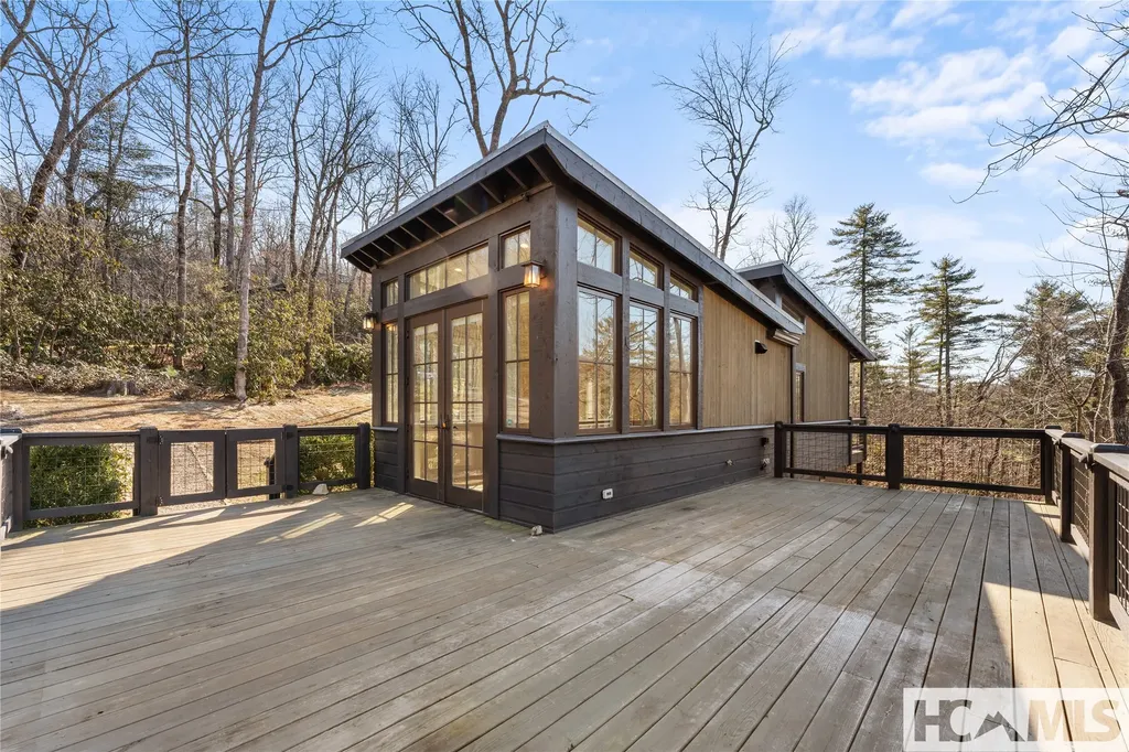 226 Rock Face Trail Highlands NC 28741