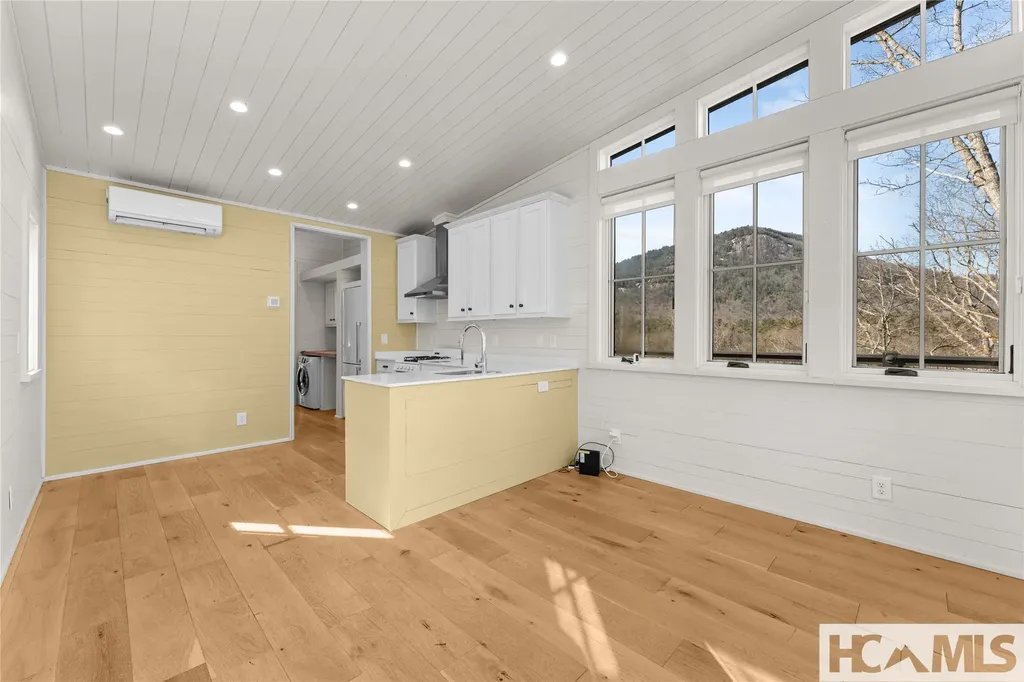 226 Rock Face Trail Highlands NC 28741