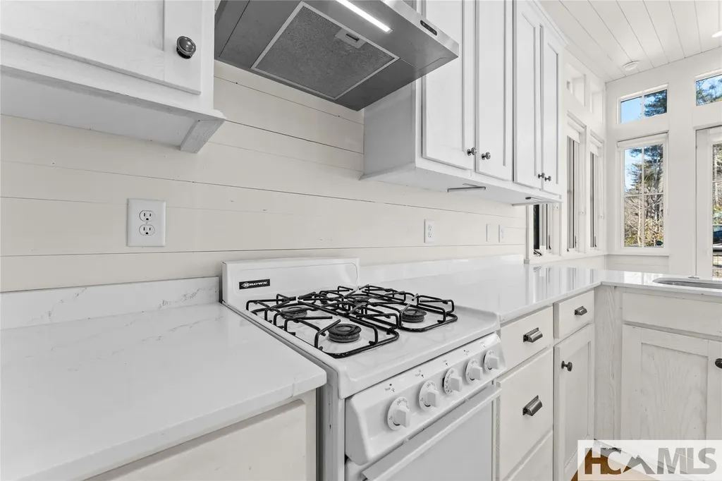 226 Rock Face Trail Highlands NC 28741