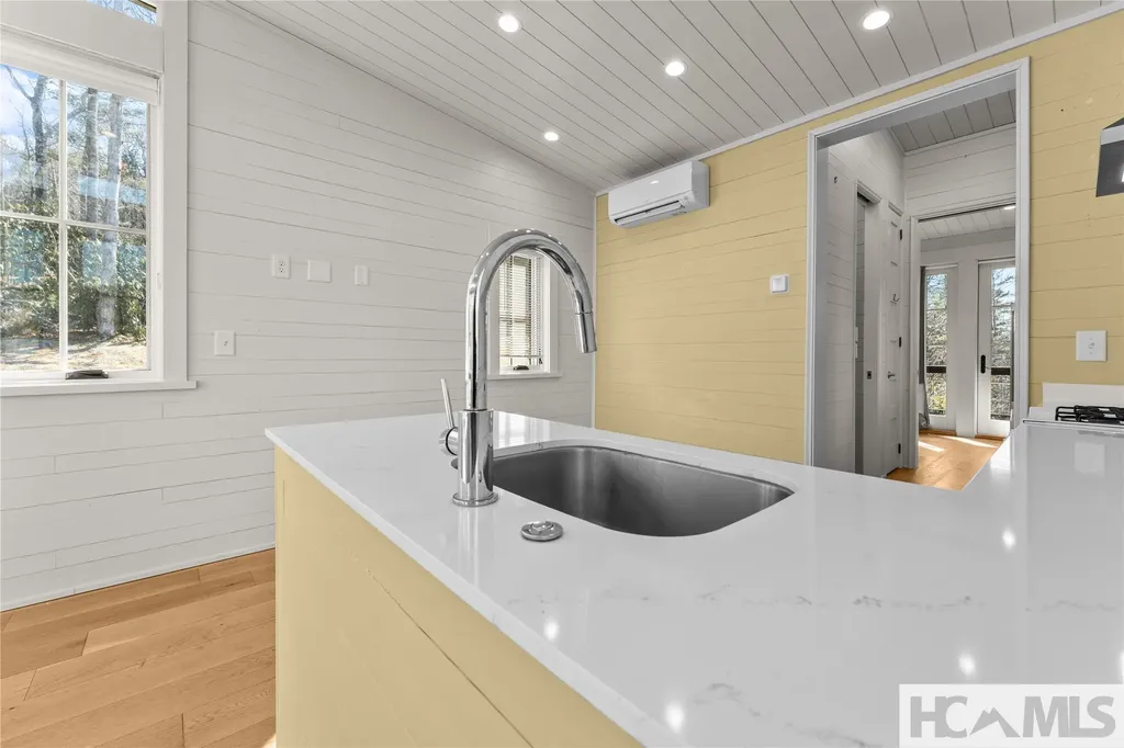 226 Rock Face Trail Highlands NC 28741