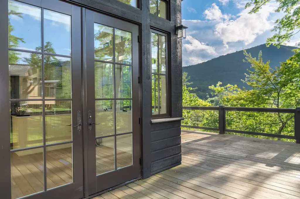 226 Rock Face Trail Highlands NC 28741