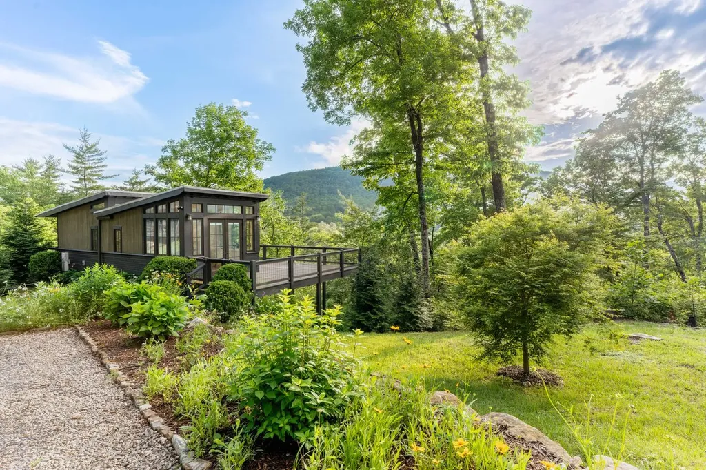 226 Rock Face Trail Highlands NC 28741