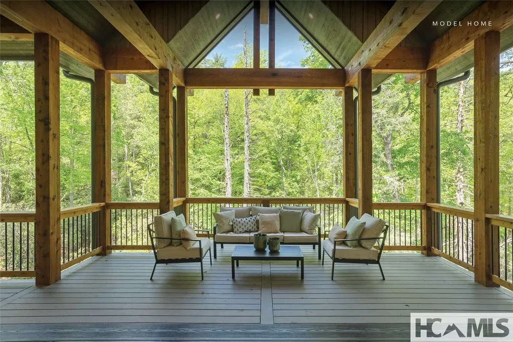 ME3 Old Chimney Road Cashiers NC 28717