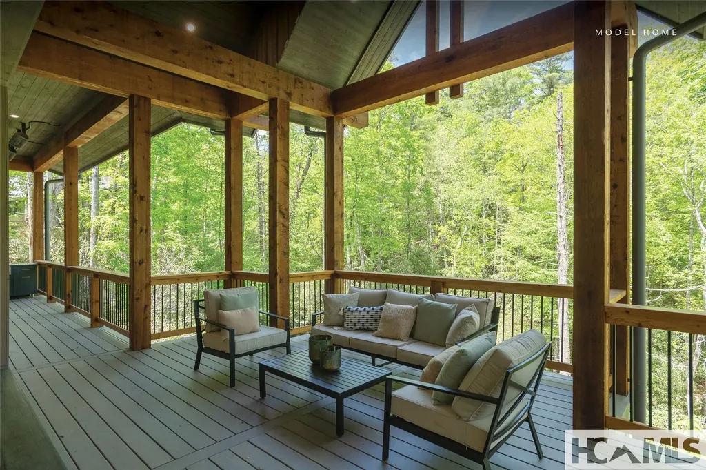 ME3 Old Chimney Road Cashiers NC 28717