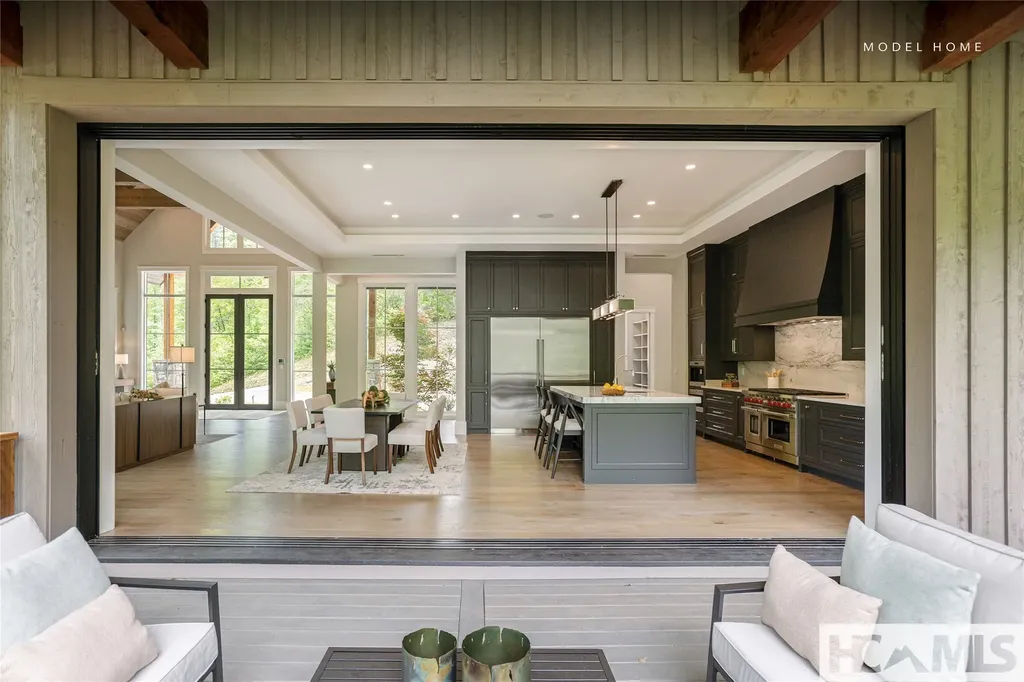 ME3 Old Chimney Road Cashiers NC 28717