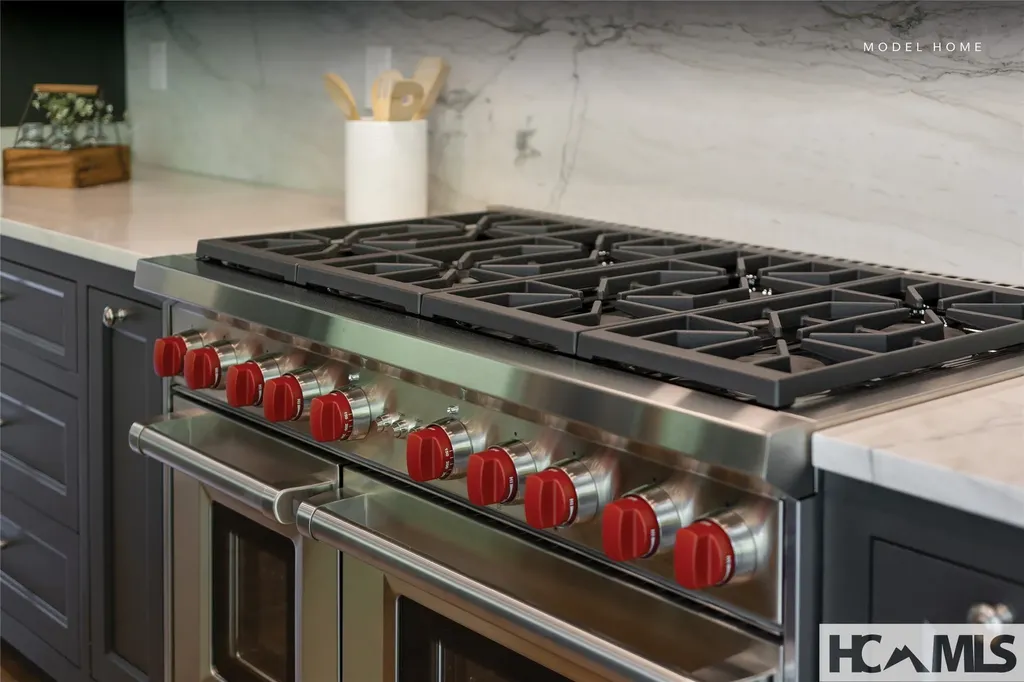 ME3 Old Chimney Road Cashiers NC 28717