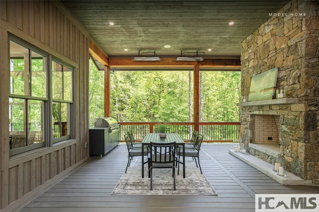 ME3 Old Chimney Road Cashiers NC 28717