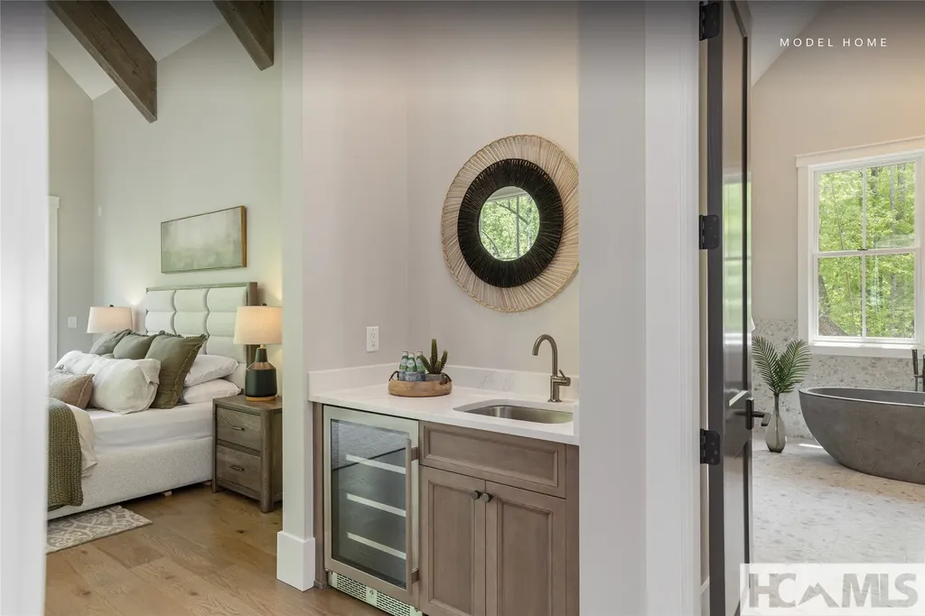 ME3 Old Chimney Road Cashiers NC 28717