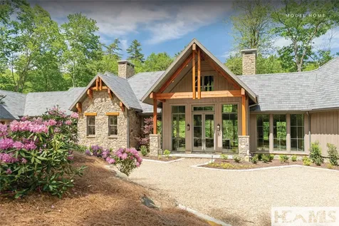 ME3 Old Chimney Road Cashiers NC 28717