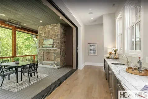 ME3 Old Chimney Road Cashiers NC 28717