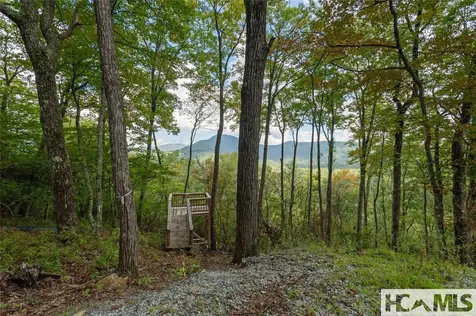 ME3 Old Chimney Road Cashiers NC 28717