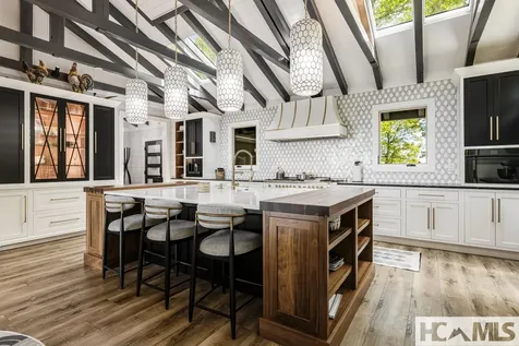 1135 Big Bear Pen Road Highlands NC 28741