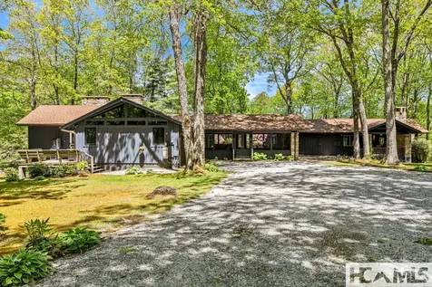 1135 Big Bear Pen Road Highlands NC 28741