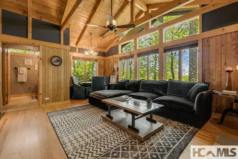 1135 Big Bear Pen Road Highlands NC 28741