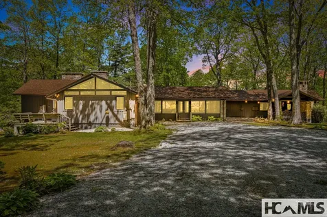 1135 Big Bear Pen Road Highlands NC 28741