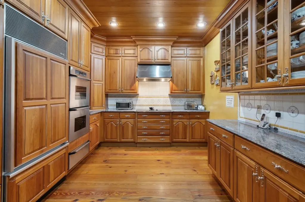 1671 Highway 107 Cashiers NC 28717