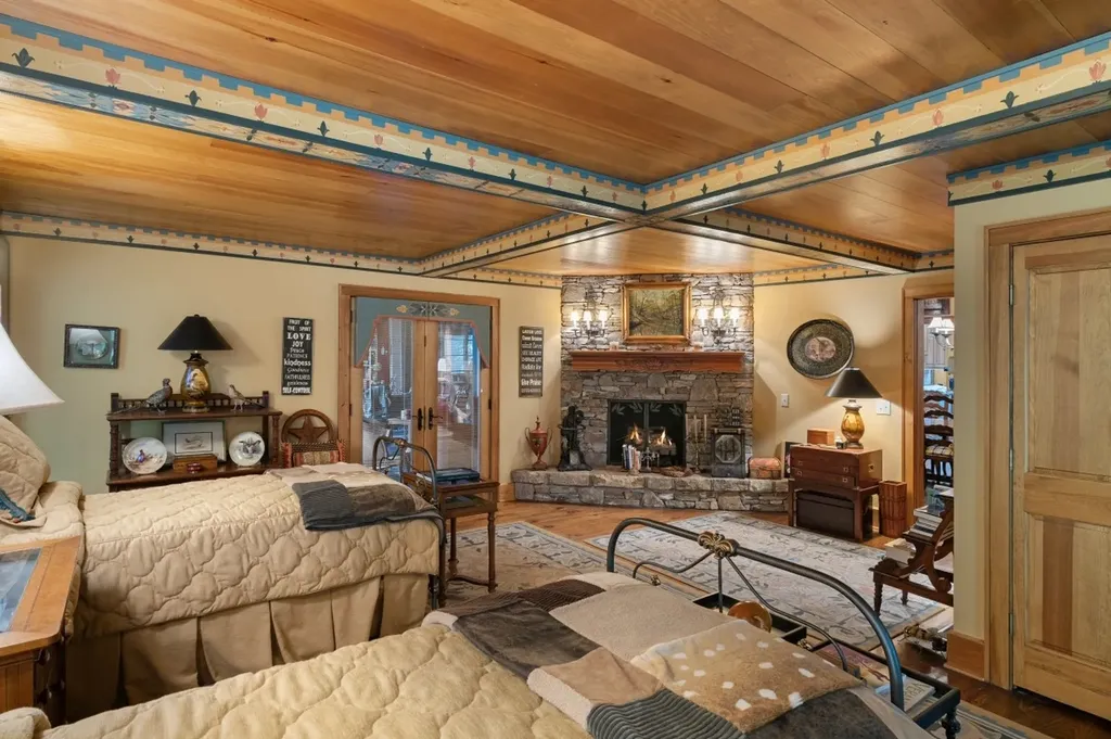 1671 Highway 107 Cashiers NC 28717