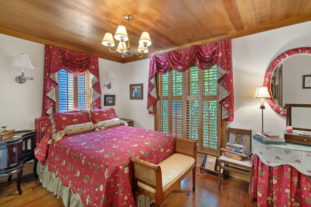 1671 Highway 107 Cashiers NC 28717