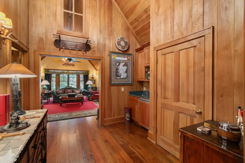 1671 Highway 107 Cashiers NC 28717