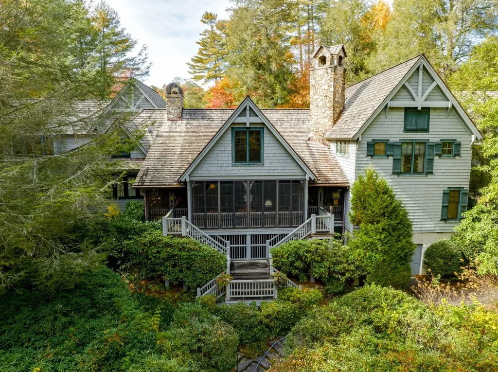 1671 Highway 107 Cashiers NC 28717