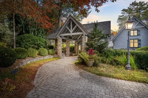 1671 Highway 107 Cashiers NC 28717