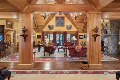 1671 Highway 107 Cashiers NC 28717