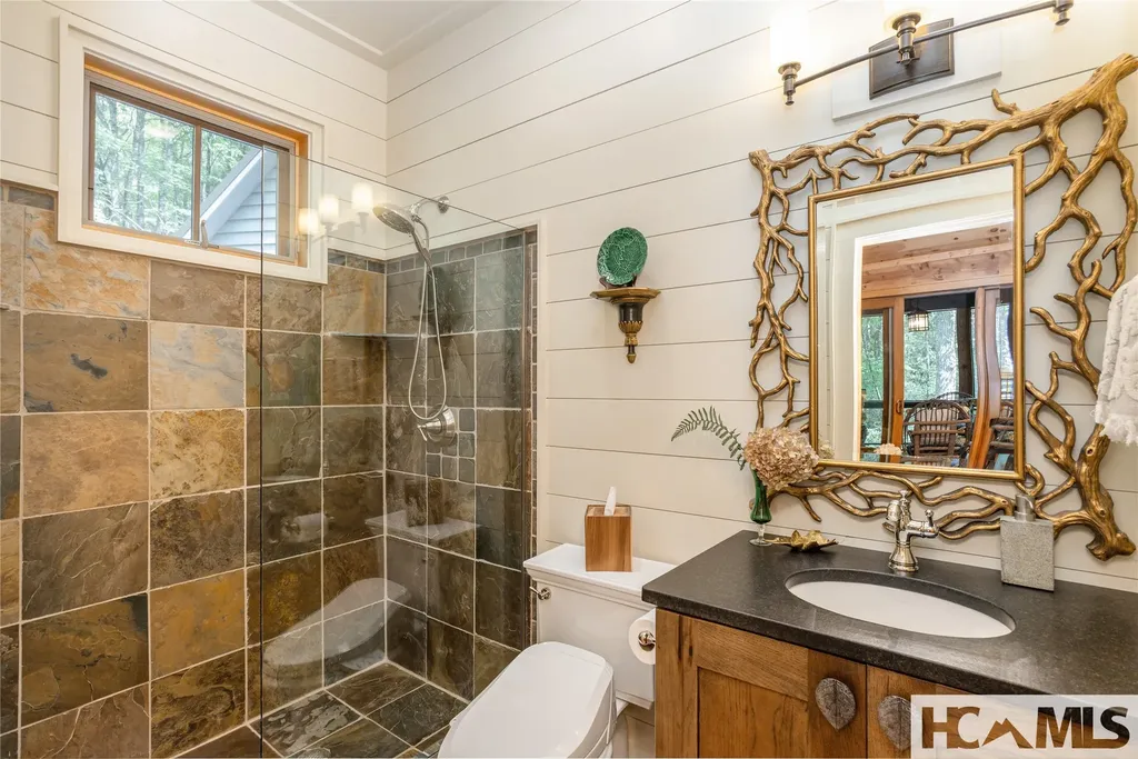 139 Foxglove Trail Cashiers NC 28717