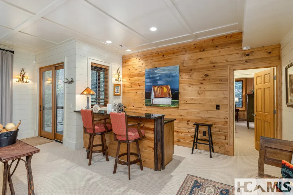 139 Foxglove Trail Cashiers NC 28717