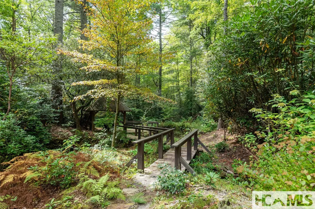 139 Foxglove Trail Cashiers NC 28717
