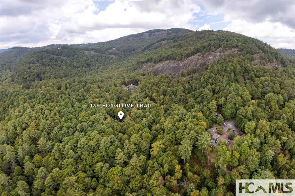 139 Foxglove Trail Cashiers NC 28717