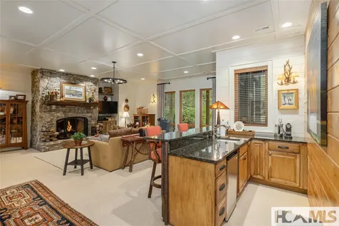 139 Foxglove Trail Cashiers NC 28717