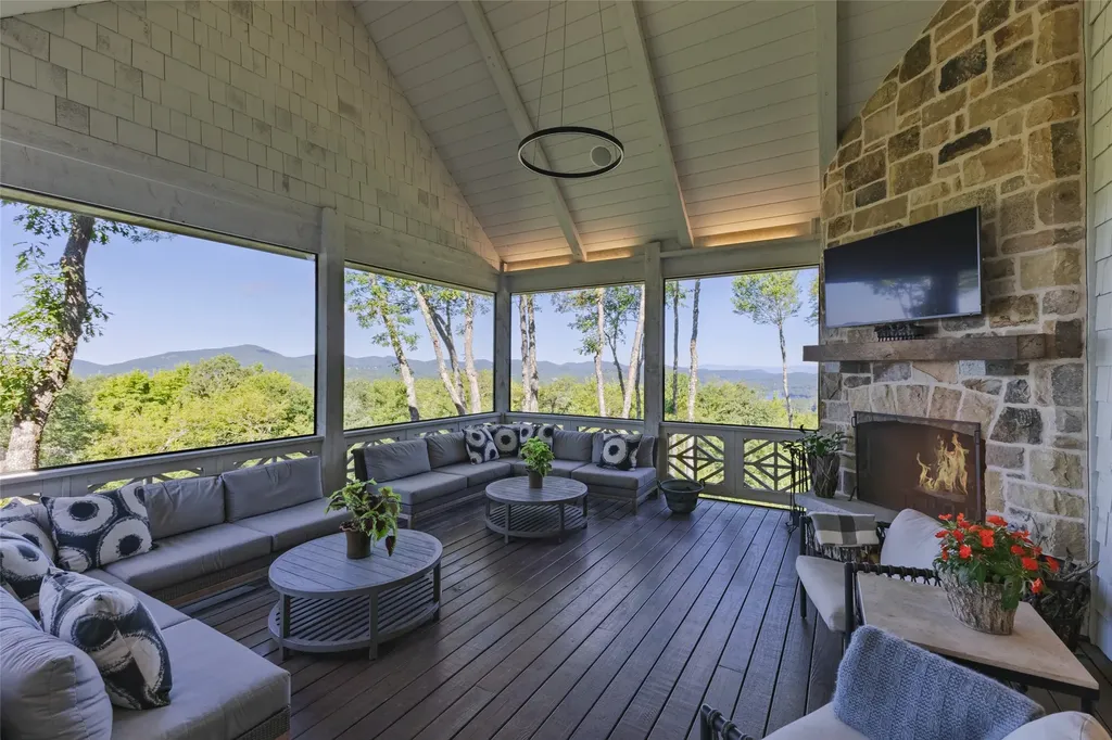 486 Kerry Hill Road Cashiers NC 28717