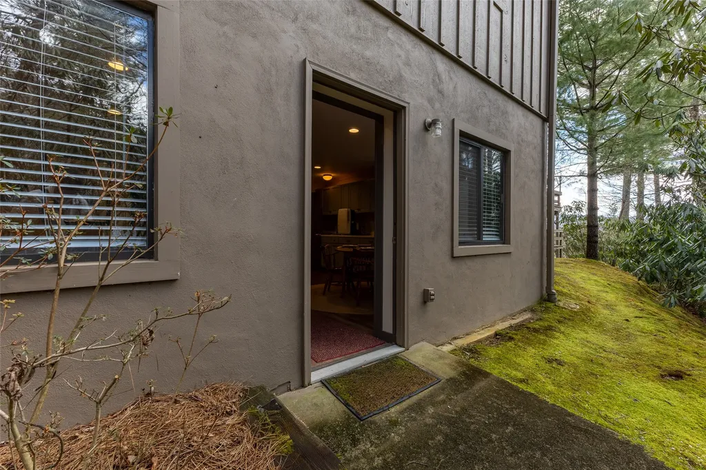 515 Stillmont Circle Cashiers NC 28717