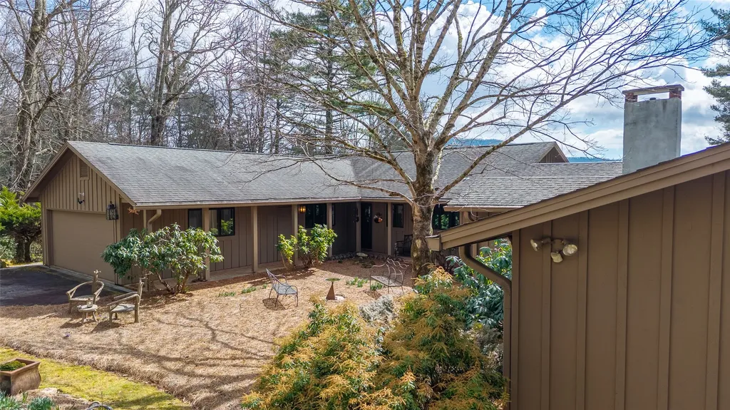 515 Stillmont Circle Cashiers NC 28717