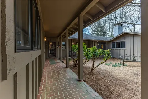 515 Stillmont Circle Cashiers NC 28717