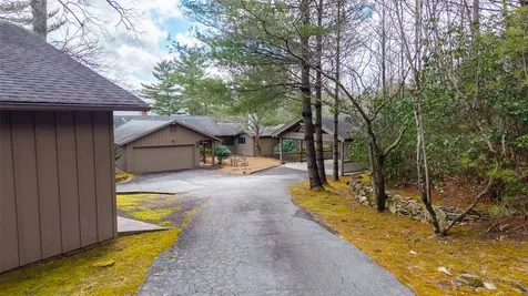 515 Stillmont Circle Cashiers NC 28717