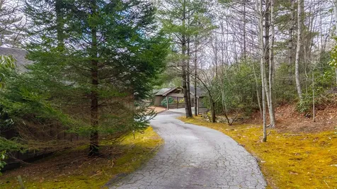 515 Stillmont Circle Cashiers NC 28717