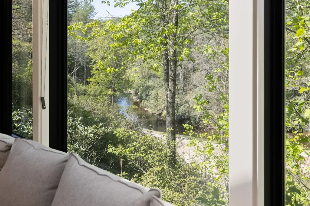 940 Winding Creek Road Sapphire NC 28774