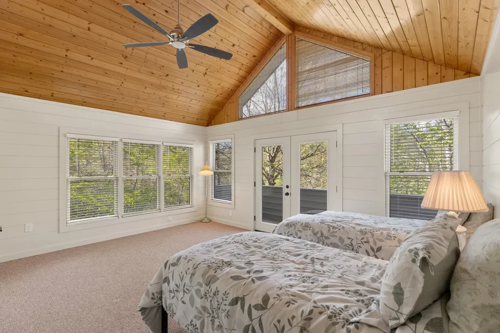 940 Winding Creek Road Sapphire NC 28774