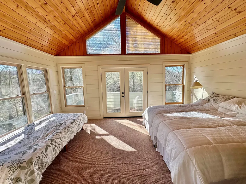 940 Winding Creek Road Sapphire NC 28774