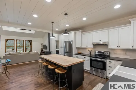 754 Found Forest Road Cashiers NC 28717