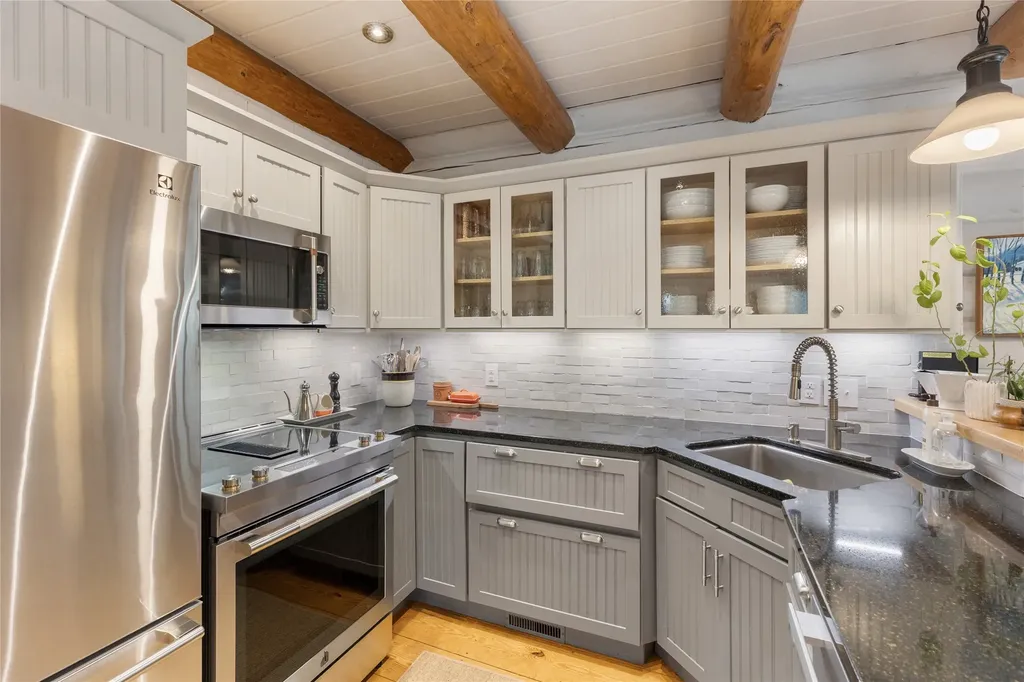 241 Leeward Lane Cullowhee NC 28723